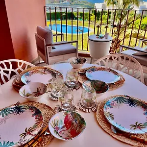  Apartamento Estrella De Mar Zeezicht En Uitkijk Op Gibraltar 40m2 Terras Incl Zwembad Garzas España